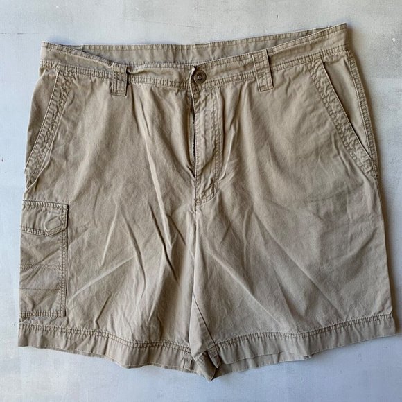 Columbia khaki Utility Cargo Shorts‎ mens 38 x 9 x 20 camping hiking - Picture 1 of 5
